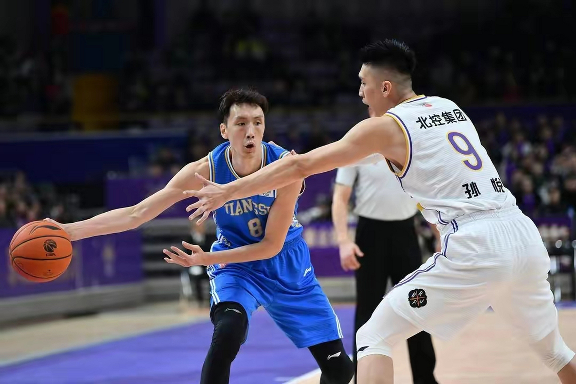 包含底特律活塞国际比赛日回应争议，志在CBA常规赛名次提升，赛场秩序良好，数据趋势出现新变化的词条