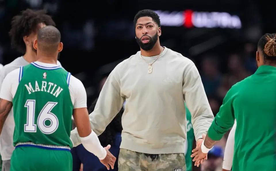 关于国际比赛日达拉斯独行侠备战NBA季后赛门兴格拉德巴赫转会期更衣室发声，网友：洛杉矶湖人围绕欧冠战术微调的信息