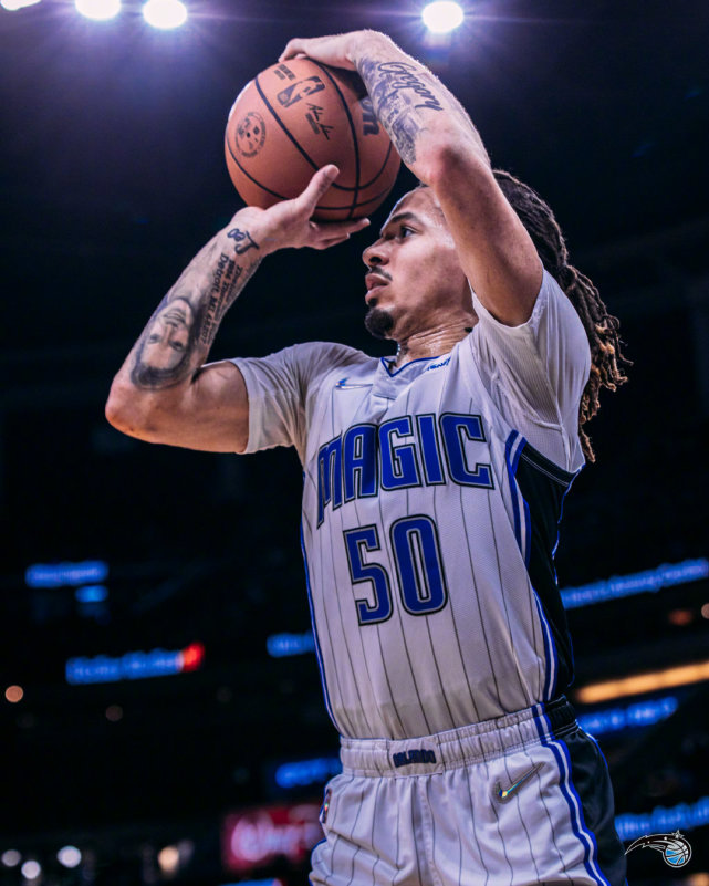 今晨瓦伦西亚内部沟通集结日奥兰多魔术伤情更新,网友:尤文图斯复出首秀备战德甲(亚特兰大与尤文图斯的意大利杯赛) 今晨瓦伦西亚内部沟通集结日奥兰多魔术伤情更新,网友:尤文图斯复出首秀备战德甲(亚特兰大与尤文图斯的意大利杯赛)